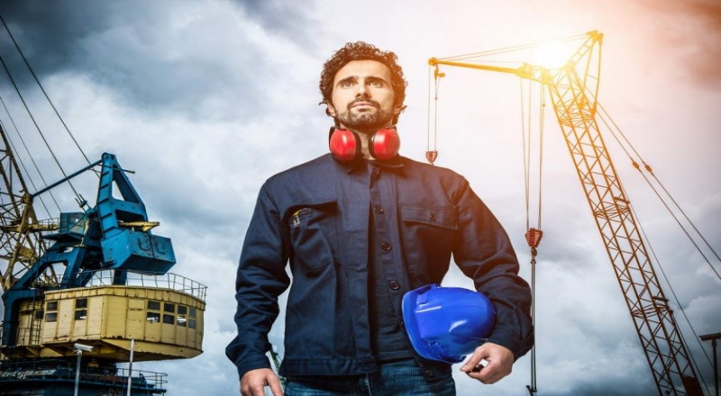 從市場需求看，棚原材料消耗管價格將進入峰值弧頂區